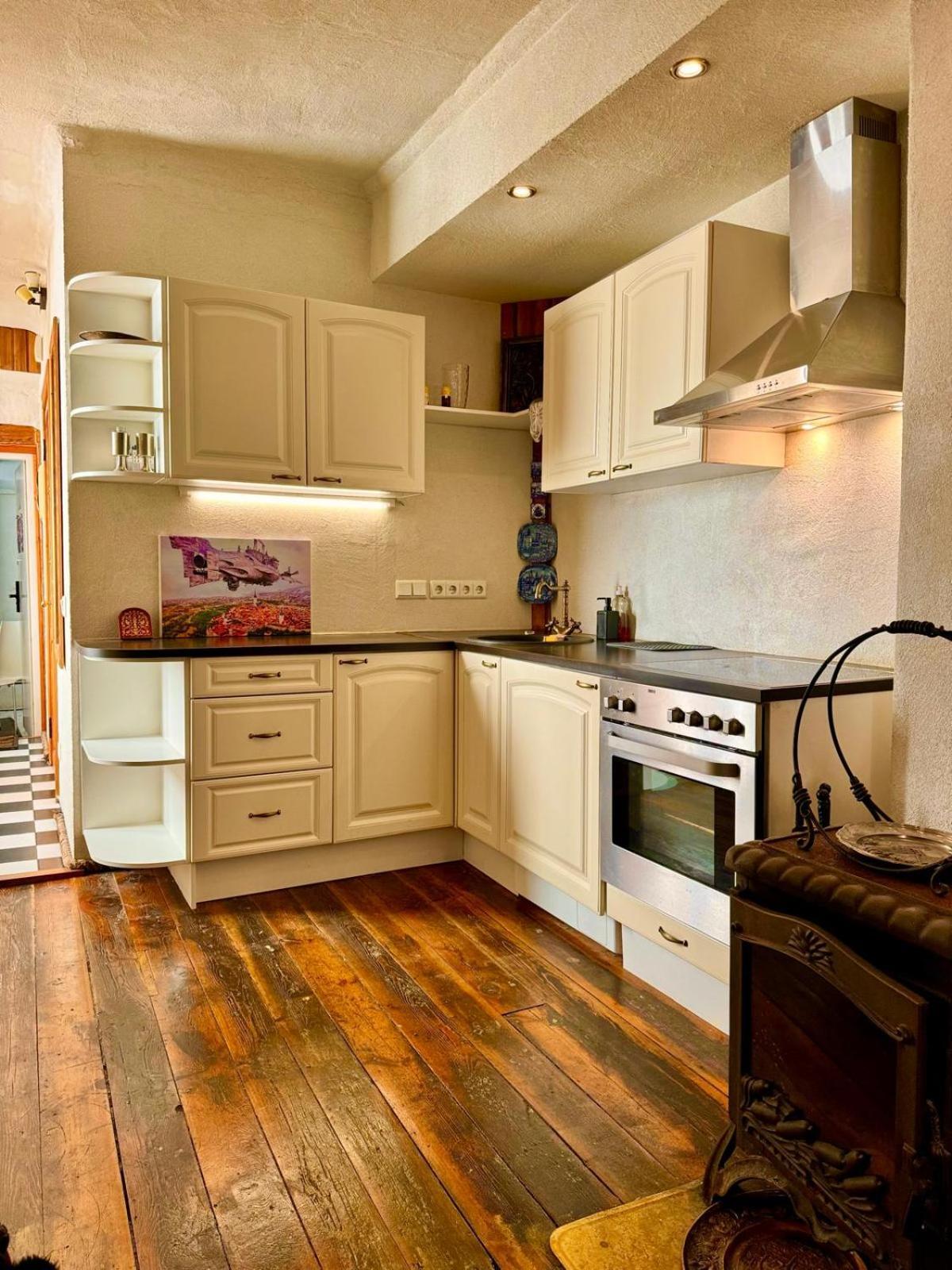 Medieval Unit With Sauna Talin Exterior foto